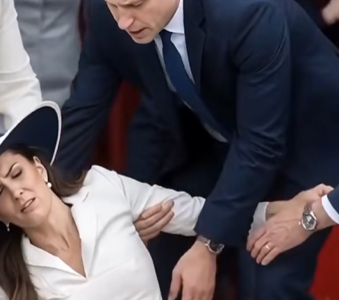 3 MINUTES AGO: The Royal Family CONFIRMS Heartbreaking News About Prince Andrew