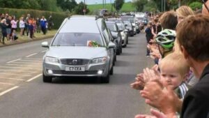 GOODBYE LEGEND The beloved star has died, leaving the world in shock. Fans from all over have gathered to say their final goodbyes.